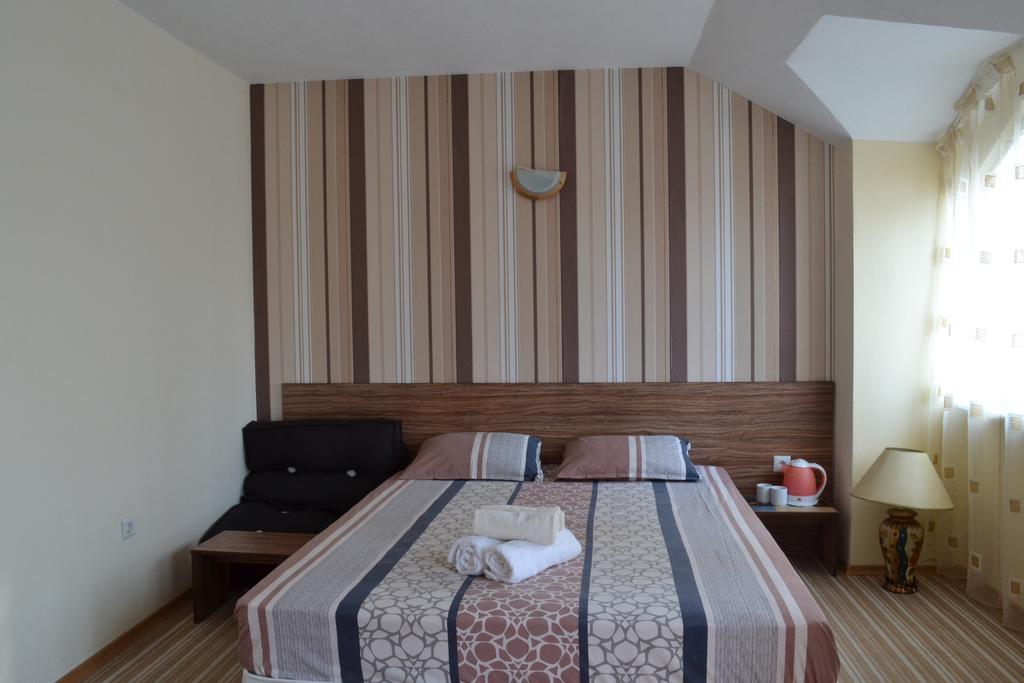Stella Del Mare Guest House Kiten  Habitación foto